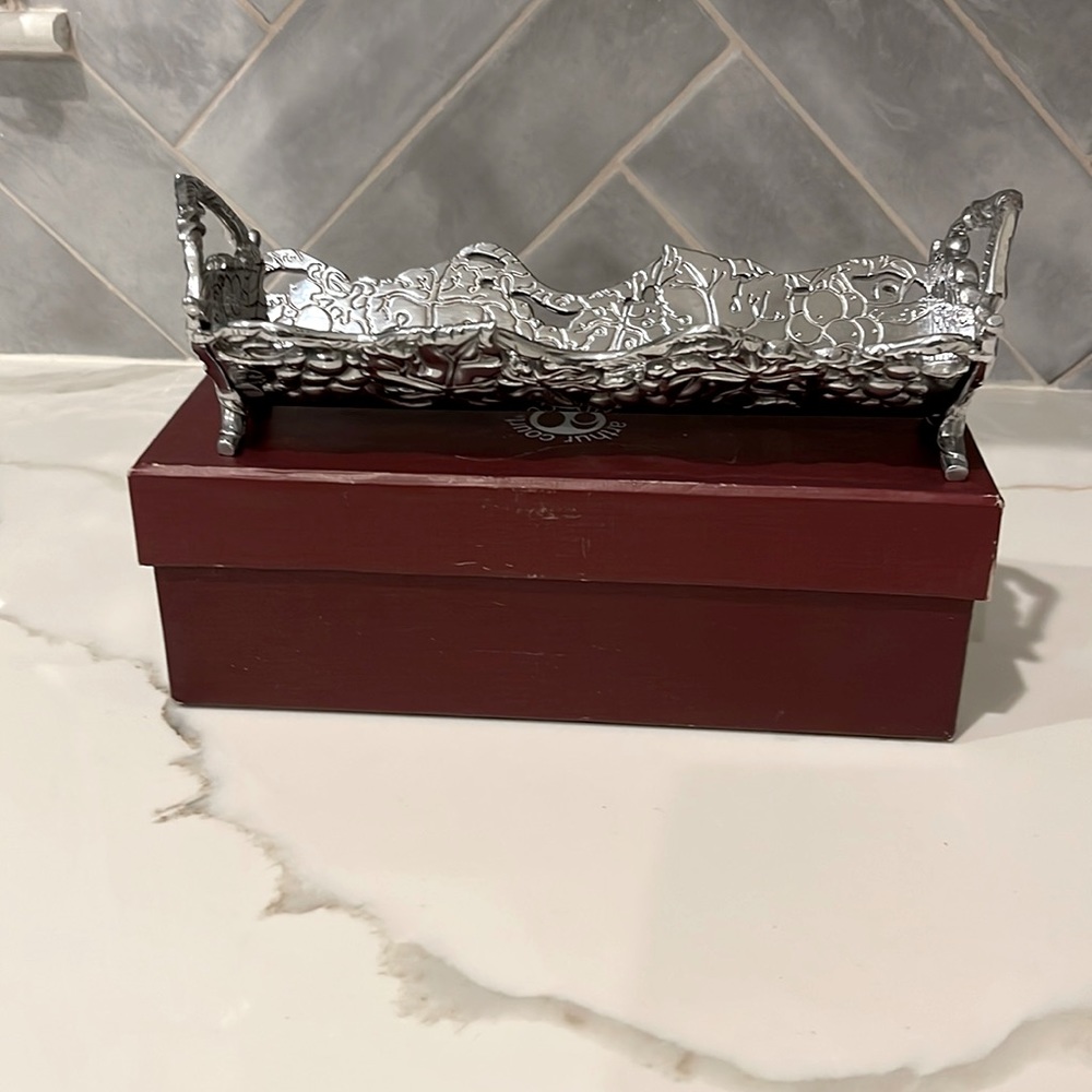 Arthur Court Grape Cracker Tray